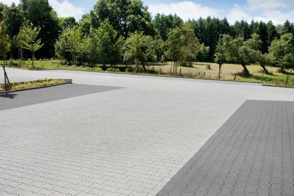 Pflastern Flächen & Parkplätze