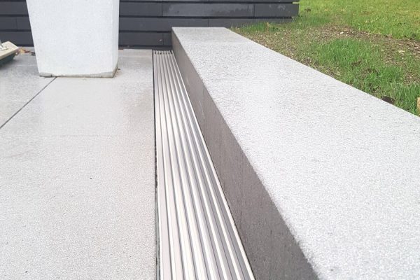 entwaesserungsrinne-hydroline-pro-garten-rheinboellen-1-4f4pq7v3ebjv5fa