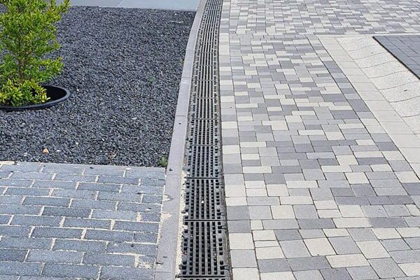 Entwässerungsrinnen